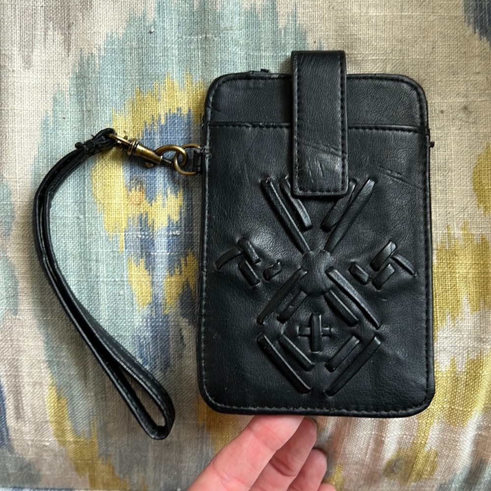 Black Detailed Wristlet Card Holder